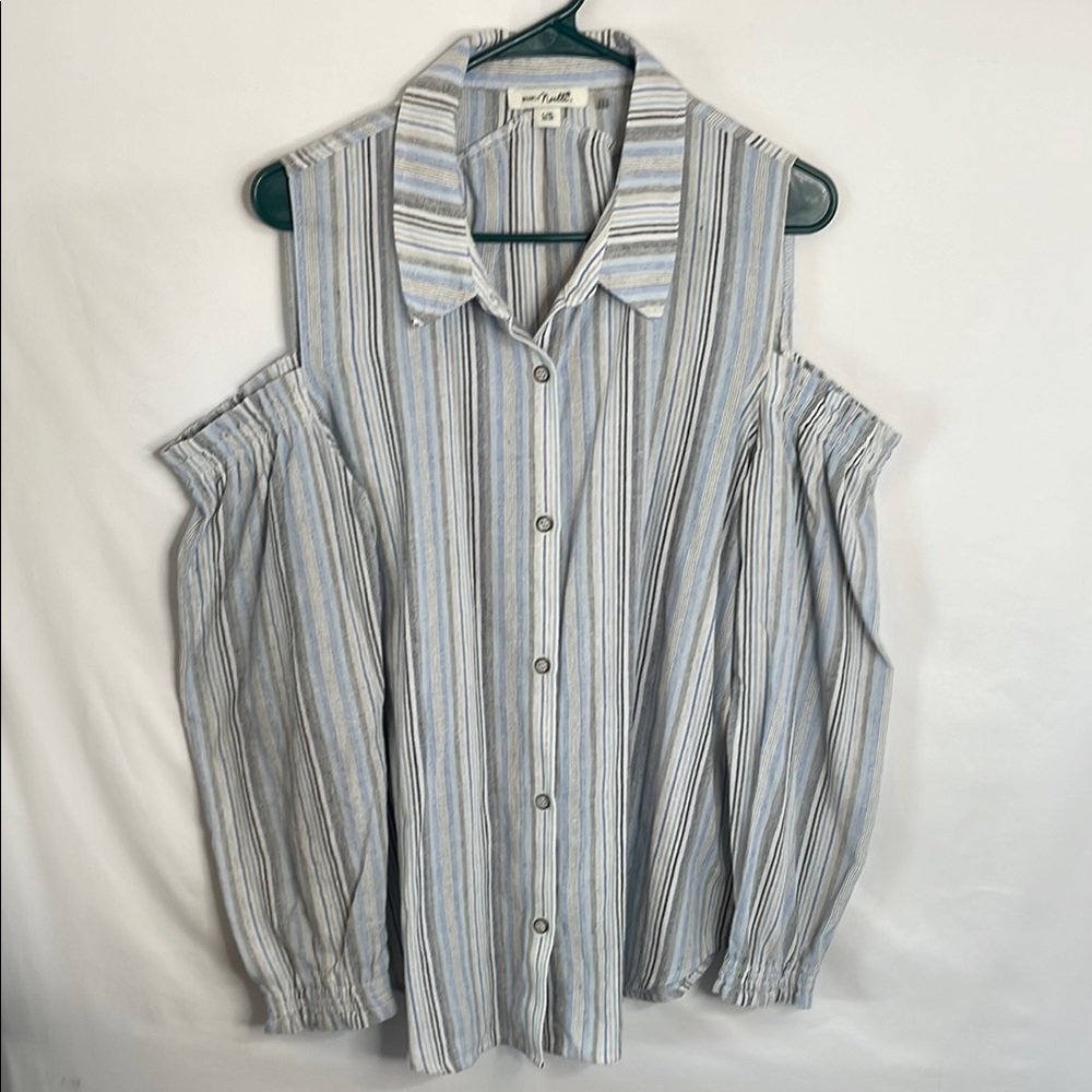 Simply Noelle Gray /blue striped Notched Collar Button Down Shirt cold‎ shoulder